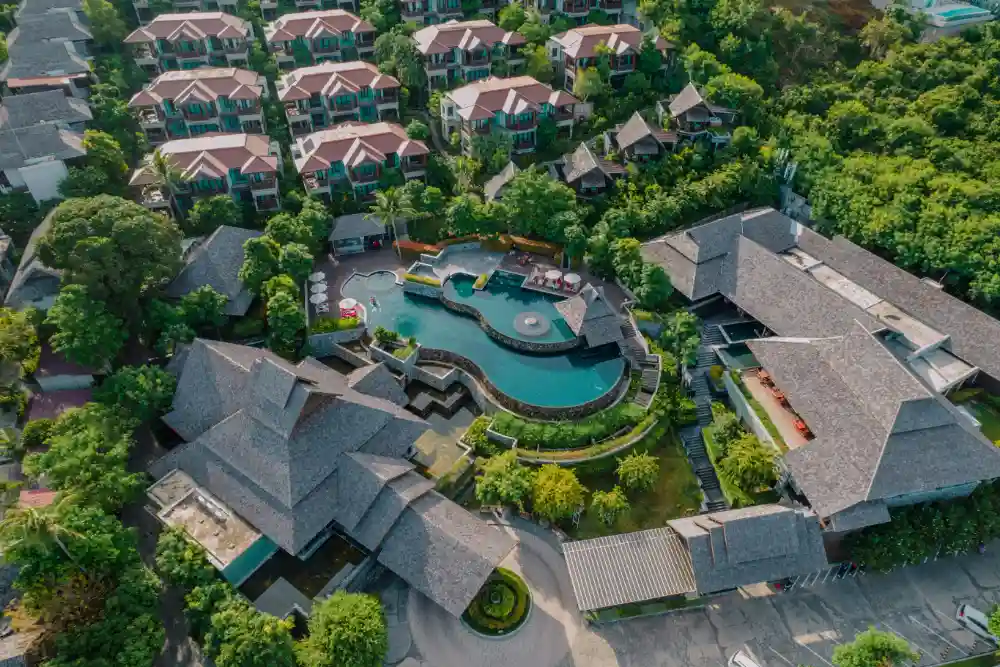 Villa de luxe avec piscine à débordement